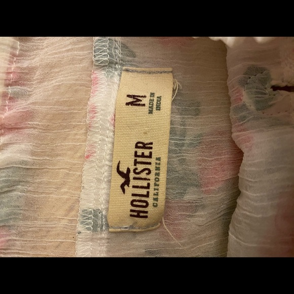 Hollister MED Floral Strappy Ruffle Tank - Picture 2 of 4